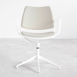 Sillón Gas Autoretorno Tapizado de Stua. Excelente sillón para usar en espacios interiores.