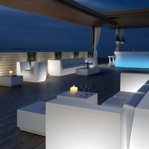 Barra Bartolomeo light muebles y complementos de exterior de Plust Collection