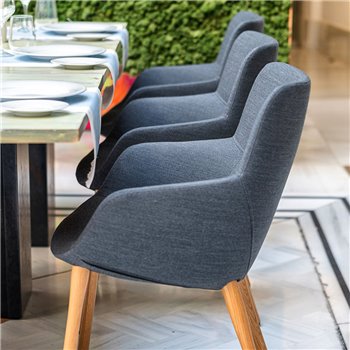 Sillón Bow Chair 4 patas madera esPattio