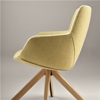 Sillón Bow Chair base piramidal madera esPattio