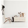 Cómoda ancha Relief con pies String Furniture