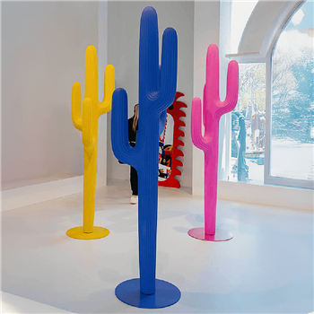 Perchero Saguaro Indoor Qeeboo