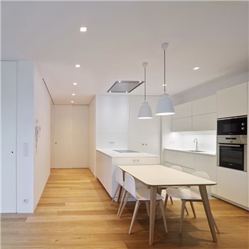 Mesa comedor Bob roble Ondarreta