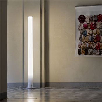Lámpara pie Pistillo Martinelli Luce
