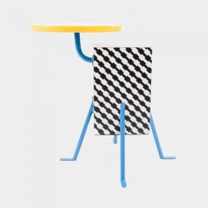 Mesita Kristall de Memphis. Muebles Clásicos del diseño.