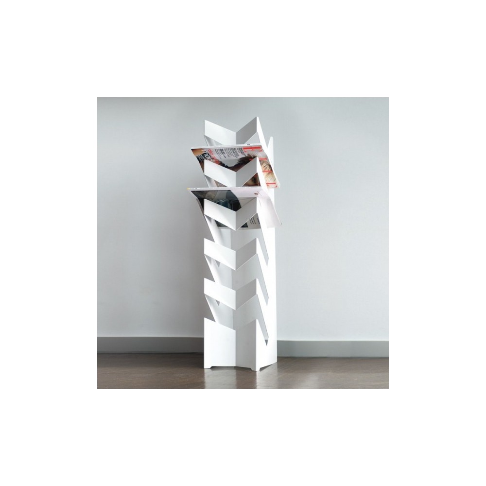 Revistero de pie New de Radius design. Mobiliario y complementos de hogar