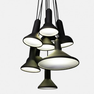Grupo de 10 lámparas de suspensión Torch de Established Sons. Muebles y complementos