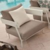 Sillón con Brazos Aikana de diseño moderno para exteriores de Fast. Sillones para terrazas.