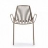 Sillón Rion de Fast. Sillones cómodos y elegantes perfecto para espacios exteriores de Fast.