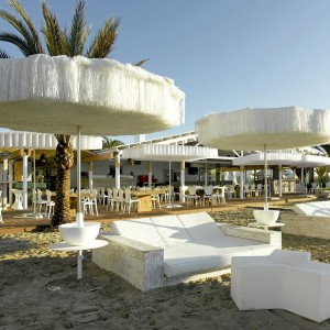 Sombrilla Frou Frou de Sywawa. Parasol de exterior