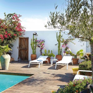 Tumbona Stack de Gandia Blasco. Tumbona de diseño reclinable para exterior.