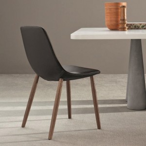 Silla By de Bonaldo. Sillas modernas. Mobiliario de diseño.
