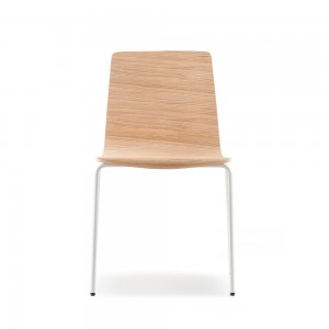 Silla Inga 5613/5619 de Pedrali. Sillas de diseño moderno. Sillas para comedor.