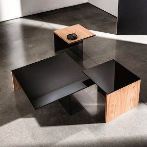 Mesa centro Regolo cuadrada madera de Sovet Italia. Mesas y complementos de diseño.