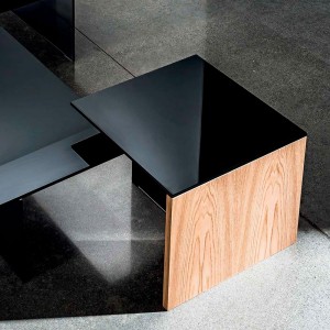 Mesa centro Regolo cuadrada cristal de Sovet Italia. Mesas y complementos de diseño.