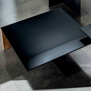 Mesa centro Regolo cuadrada cristal de Sovet Italia. Mesas y complementos de diseño.