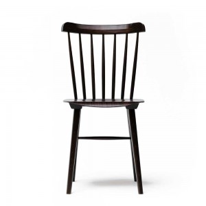 Silla Ironica 035 madera de Ton. Sillas restaurantes, de variados interiores.