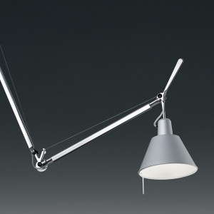 Tolomeo sospensione decentrata aluminio. Artemide